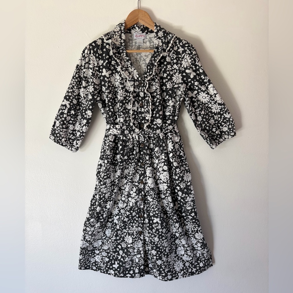 Lanz Of Salzburg Black & White Floral Butterfly Button Front Collared Midi Dress